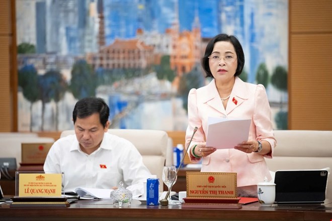 Lương cán bộ ở xã rất thấp, phải giải quyết sớm để giữ chân