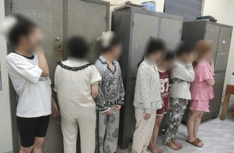 Bất ngờ kiểm tra quán karaoke Venus ở Hưng Yên, phát hiện 18 “dân chơi” dương tính với ma túy